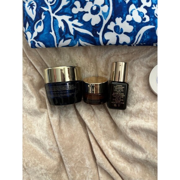 Estée Lauder set of 4 plus bag - Picture 4 of 5